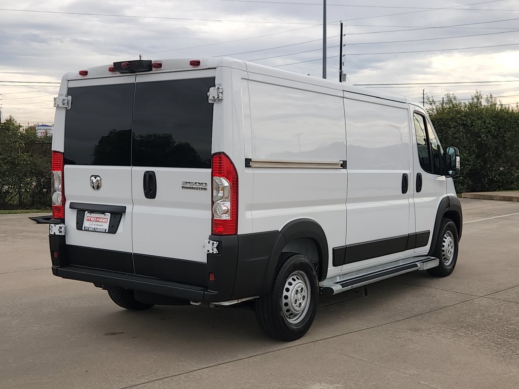 Used 2025 RAM ProMaster 2500 w/ U-Haul Equipment Group FWD image 5