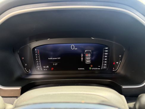 Used 2023 Honda Pilot Elite image 40