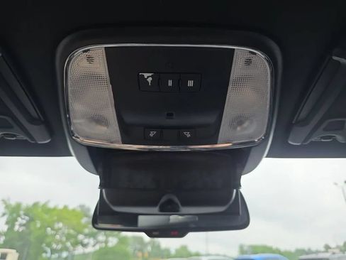 Used 2020 Chrysler 300 S w/ 300S Premium Group 2 RWD image 36