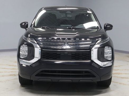 Used 2022 Mitsubishi Outlander ES image 5