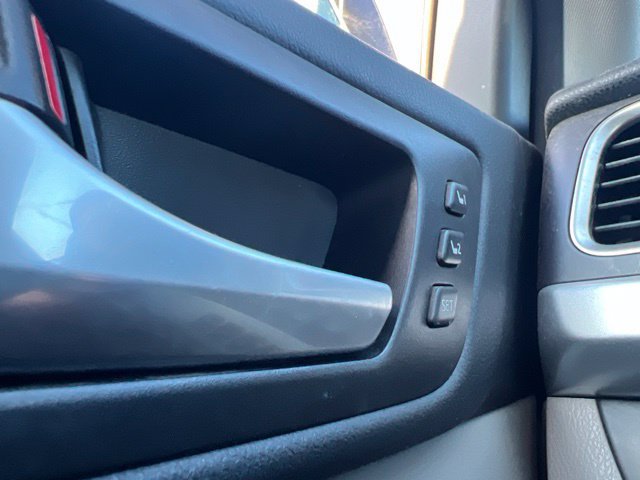 Used 2015 Toyota Highlander Limited Platinum AWD/4WD image 19