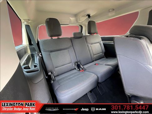 Used 2025 Ford Expedition Max Active AWD/4WD image 25