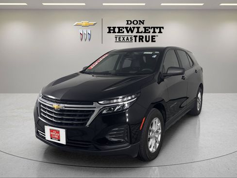 Used 2022 Chevrolet Equinox LS FWD image 1