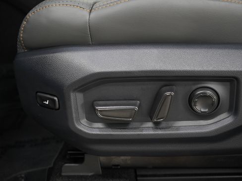 Used 2026 Toyota Sequoia Capstone AWD/4WD image 28