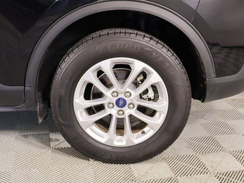 Used 2021 Ford Escape SE image 17