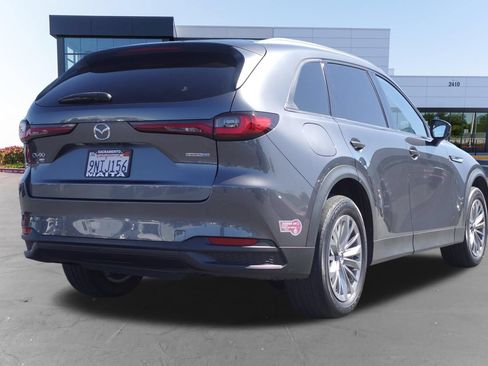 Used 2024 MAZDA CX-90 Plug-In Hybrid w/ Preferred AWD/4WD image 4