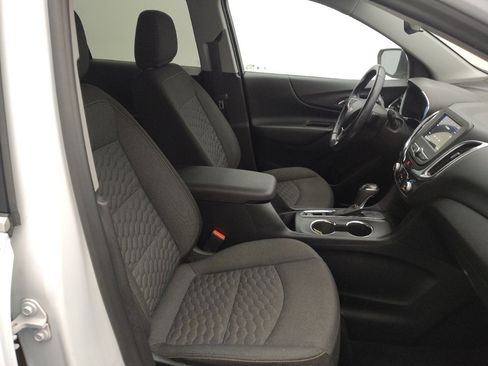 Used 2019 Chevrolet Equinox LT FWD image 21