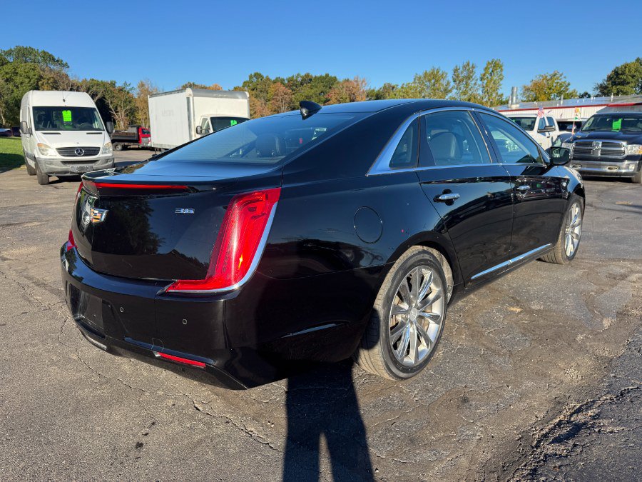 Used 2018 Cadillac XTS FWD image 5