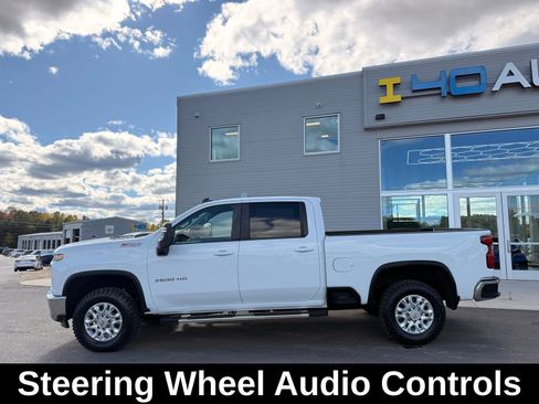 Used 2023 Chevrolet Silverado 2500 LT w/ Convenience Package image 10