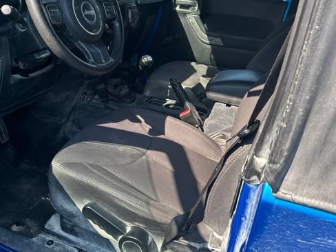 Used 2015 Jeep Wrangler Sport AWD/4WD image 2
