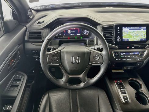 Certified 2023 Honda Passport TrailSport image 28