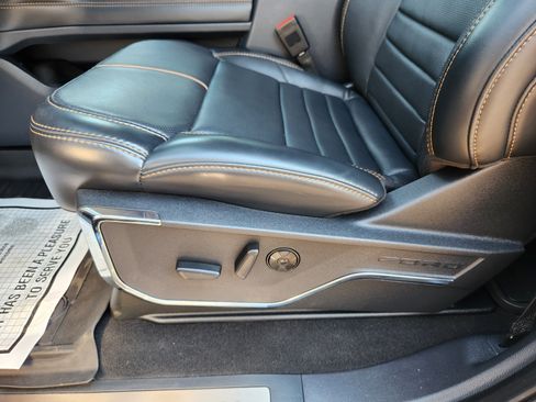 Used 2024 Ford F350 Platinum image 10