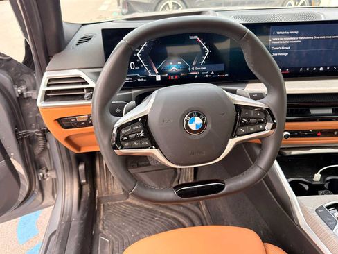 Used 2025 BMW 330i xDrive Sedan w/ Premium Package AWD/4WD image 19
