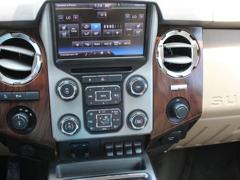 Used 2013 Ford F250 Lariat w/ Lariat Ultimate Pkg image 32