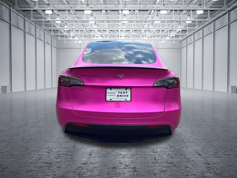 Used 2023 Tesla Model Y Performance AWD/4WD image 6