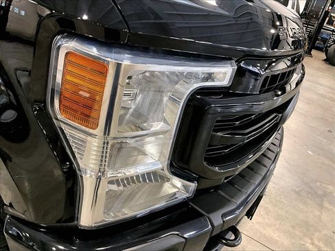 Used 2022 Ford F250 Lariat w/ Lariat Ultimate Package AWD/4WD image 34