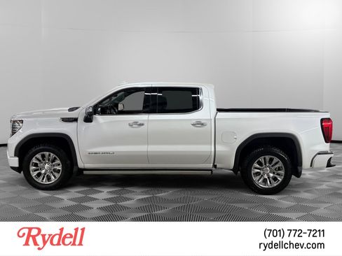 Used 2023 GMC Sierra 1500 Denali w/ Technology Package AWD/4WD image 2
