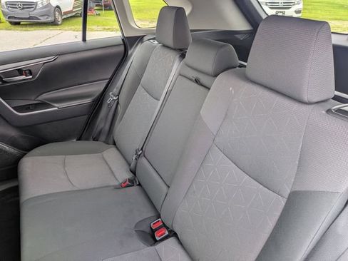 Used 2025 Toyota RAV4 XLE FWD image 28