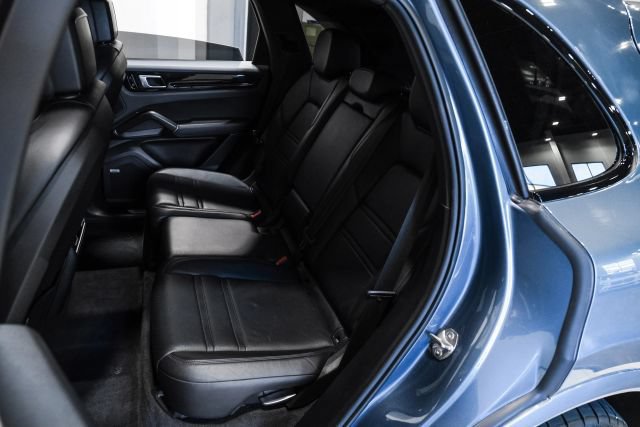 Used 2019 Porsche Cayenne AWD/4WD image 38