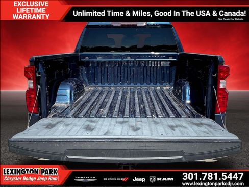 Used 2022 Chevrolet Silverado 1500 LT AWD/4WD image 7