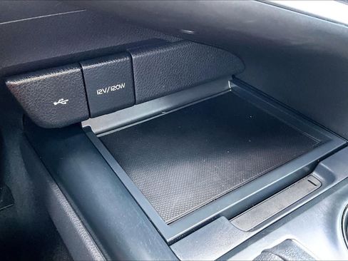 Used 2020 Toyota Camry SE FWD image 30