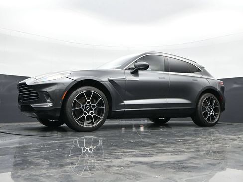 Used 2021 Aston Martin DBX AWD/4WD image 43