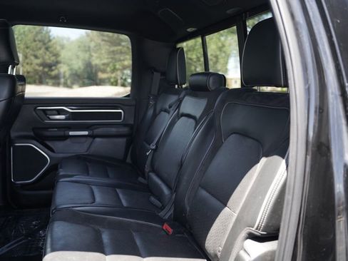 Used 2019 RAM 1500 Laramie AWD/4WD image 9