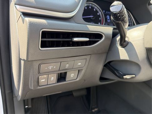 Used 2022 Hyundai Sonata SE FWD image 19
