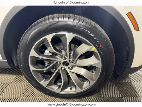 New 2026 Lincoln Aviator Reserve w/ Luxury Package AWD/4WD image 14