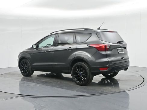 Used 2019 Ford Escape SE image 6