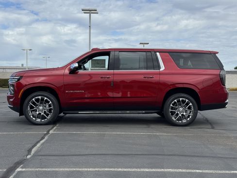 New 2026 Chevrolet Suburban Premier w/ Sun And Tow Package AWD/4WD image 4