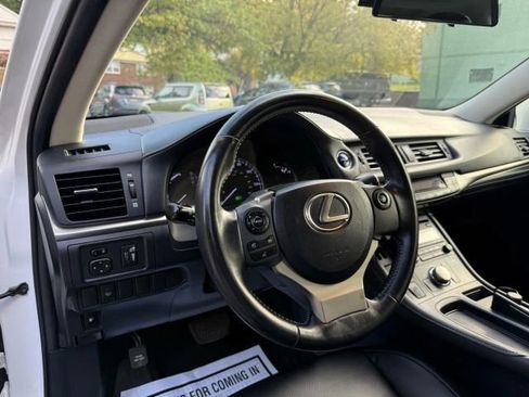 Used 2014 Lexus CT 200h image 14