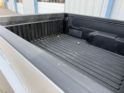 Used 2017 Toyota Tacoma SR image 20