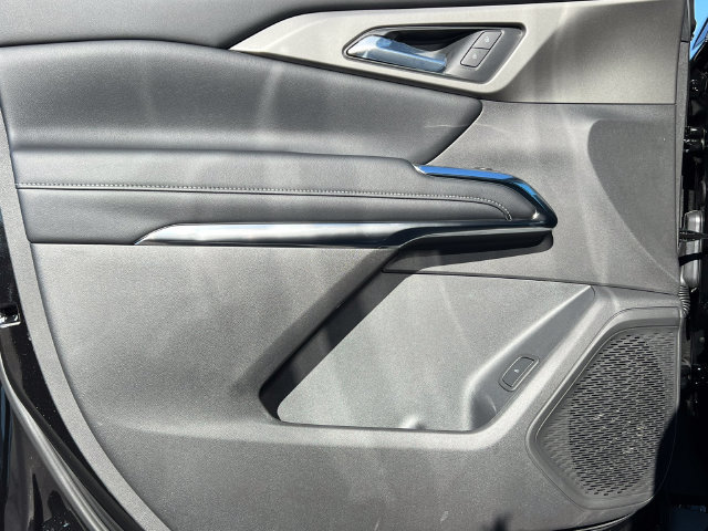 New 2027 Chevrolet Traverse LT AWD/4WD image 14