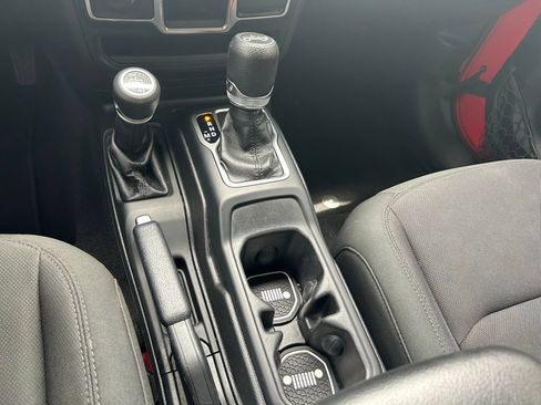 Used 2018 Jeep Wrangler Unlimited Sport AWD/4WD image 50