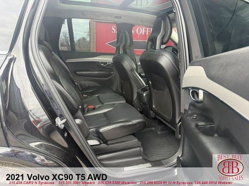 Used 2021 Volvo XC90 T5 Momentum w/ Protection Package Premier image 15