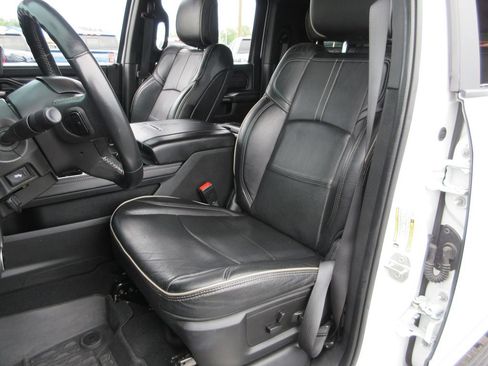 Used 2023 RAM 2500 Limited AWD/4WD image 25