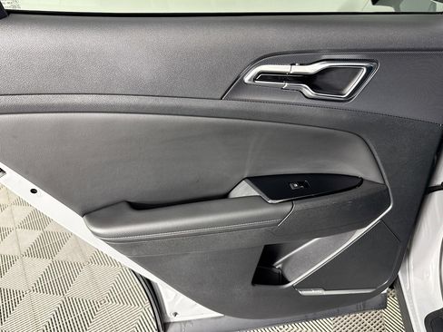 Used 2024 Kia Sportage SX image 25