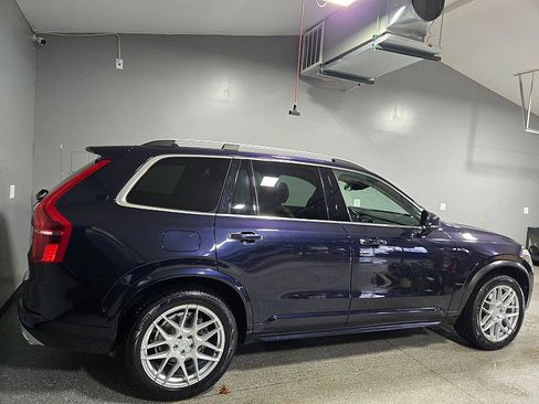 Used 2016 Volvo XC90 T6 Momentum w/ Momentum Plus Package image 3