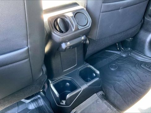 Used 2021 Jeep Wrangler Unlimited Sport AWD/4WD image 33
