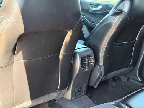 Used 2024 Ford Escape ST-Line image 29