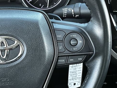 Used 2023 Toyota Camry SE image 14