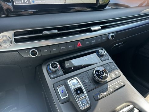 Certified 2025 Hyundai Palisade Calligraphy image 23