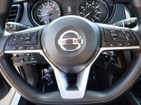 Used 2020 Nissan Rogue S AWD/4WD image 14