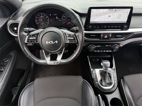 Used 2023 Kia Forte GT-Line image 12