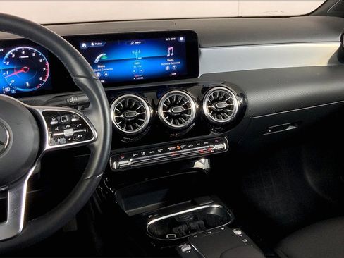 Used 2022 Mercedes-Benz A 220 A 220 image 5