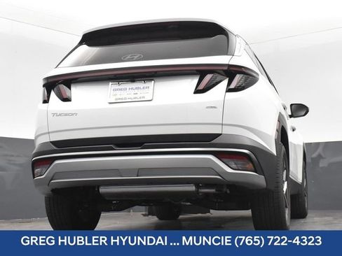 Used 2025 Hyundai Tucson SEL AWD/4WD image 31