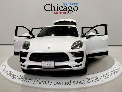 Used 2017 Porsche Macan GTS image 2