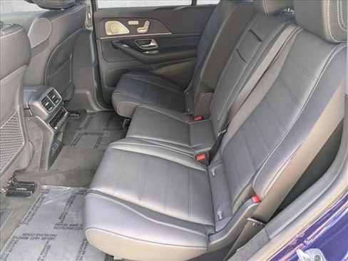 New 2026 Mercedes-Benz GLS 580 4MATIC image 16