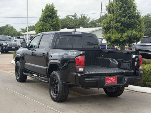 Used 2023 Toyota Tacoma SR AWD/4WD image 5